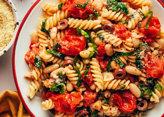 Garlicky White Bean Cherry Tomato Pasta